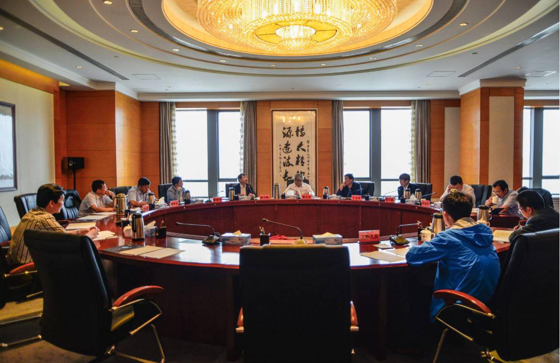 鄂爾多斯商會四屆一次常務會議在博源集團舉行