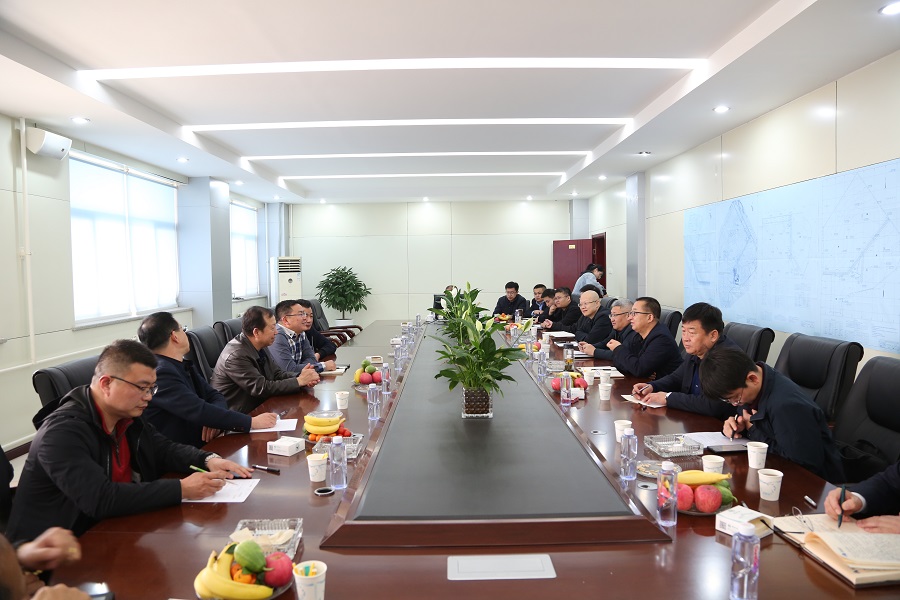 遠興公司總經理孫朝暉帶隊到榆林市煤礦企業觀摩學習