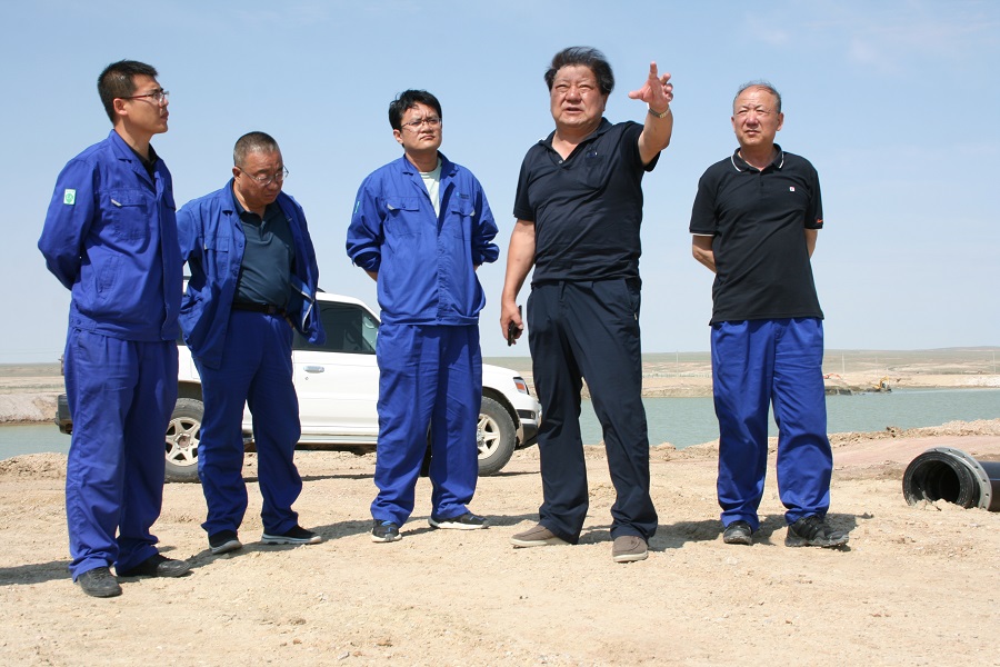 博源集團董事局主席戴連榮到蘇尼特公司調研