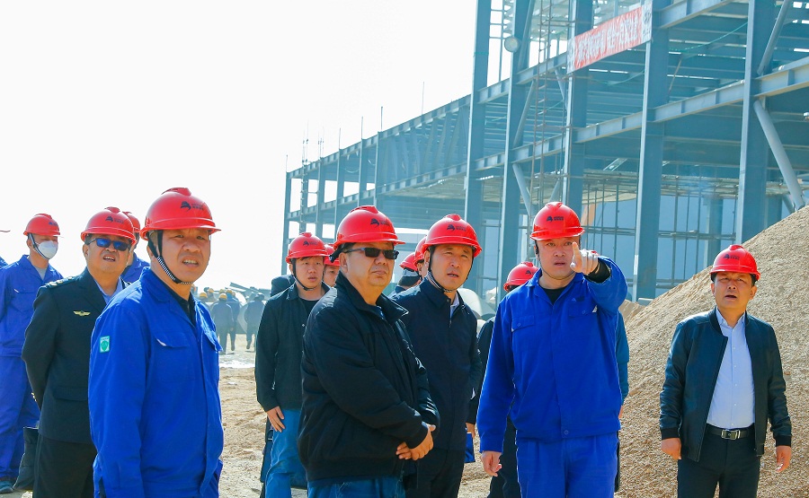 阿拉善盟委委員、副盟長張曉峰到阿堿項目督導檢查安全生產工作