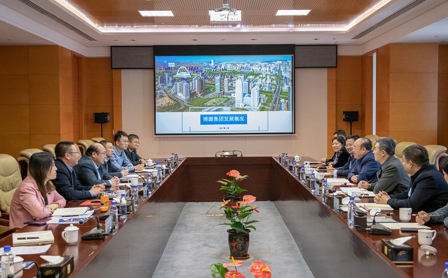 內(nèi)蒙古工業(yè)大學(xué)黨委書記李占峰一行到博源集團(tuán)調(diào)研