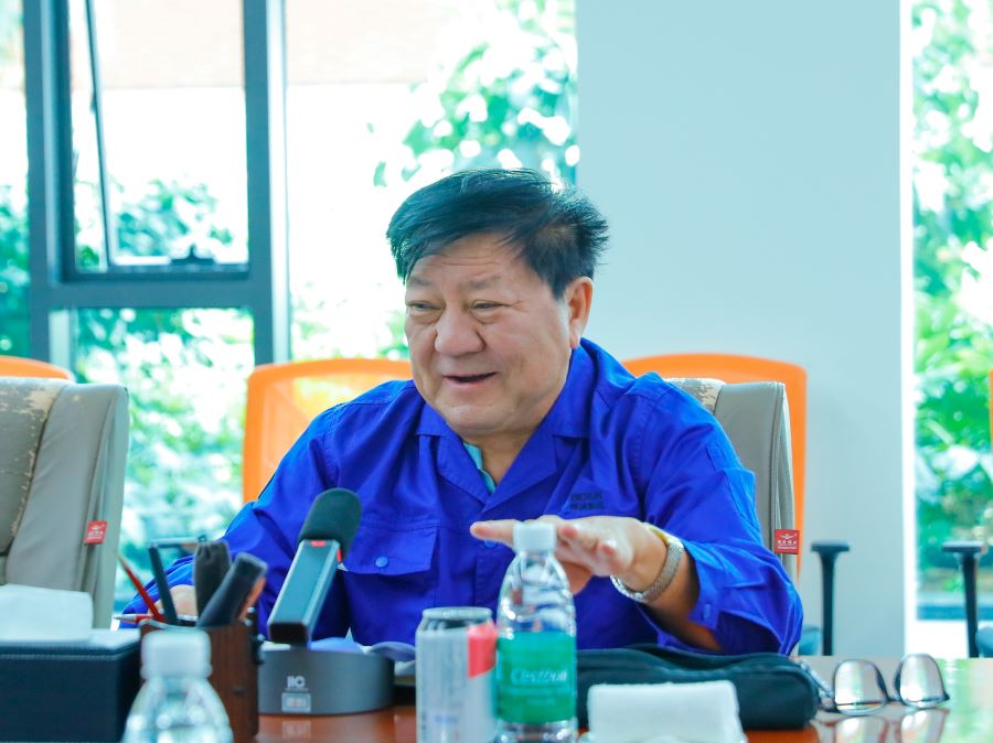 博源集團董事局主席戴連榮到博源銀根礦業公司調研指導工作
