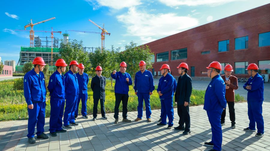 博源集團(tuán)董事局主席戴連榮到博源銀根礦業(yè)公司調(diào)研指導(dǎo)工作